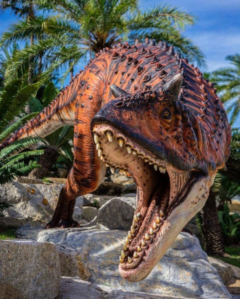 Фигурка Schleich Карнотавр