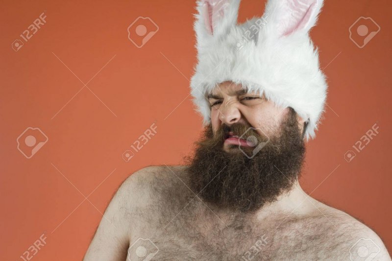 Бородатый мужик с ушами