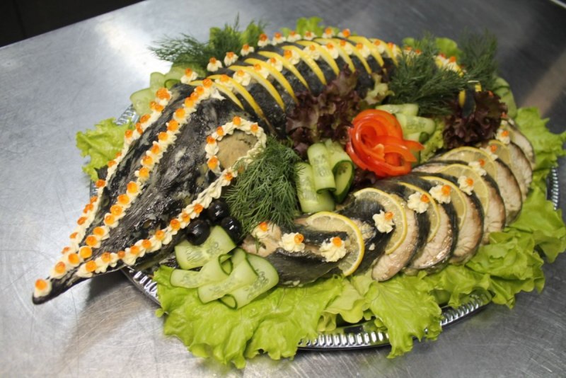 Королевский осетр фаршированный
