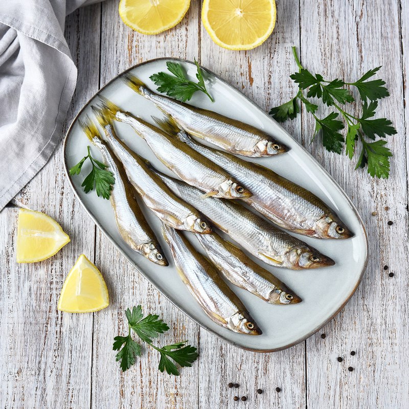 Морская малоротая корюшка