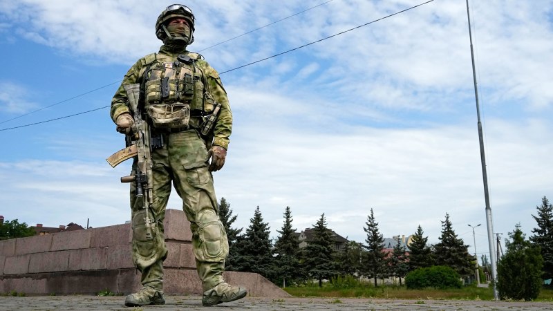 Солдаты России