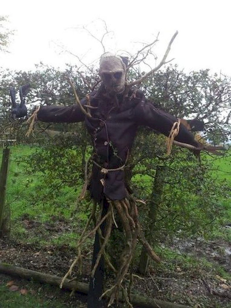 Самое страшное пугало огородное