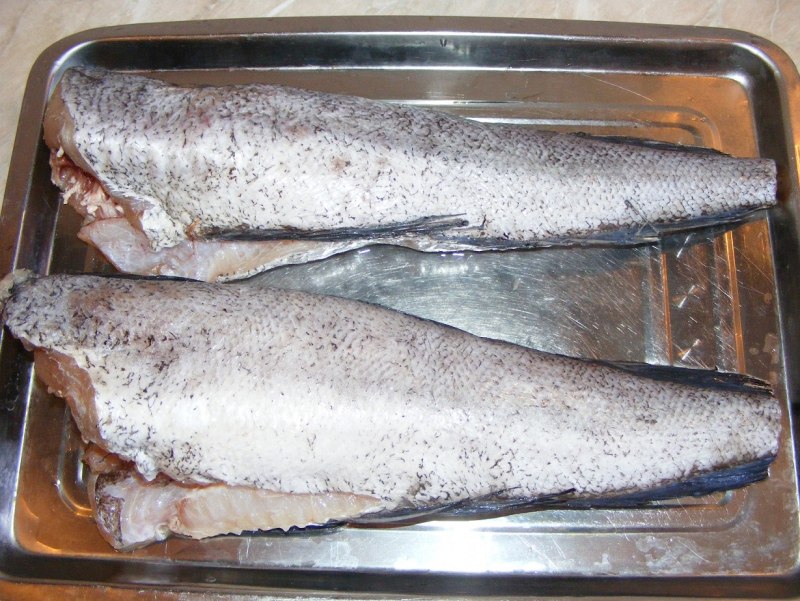 Рыба хек в духовке