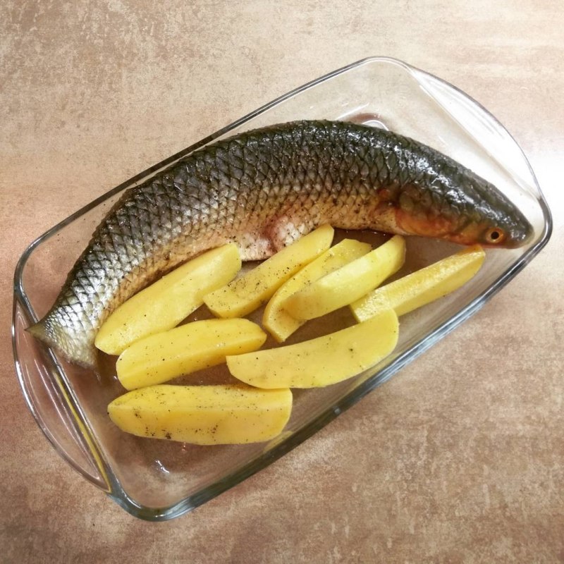 Пеленгаса с овощами