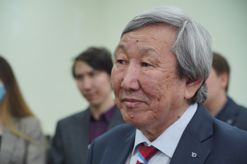 Правительство РС Я администрация главы седоволосый