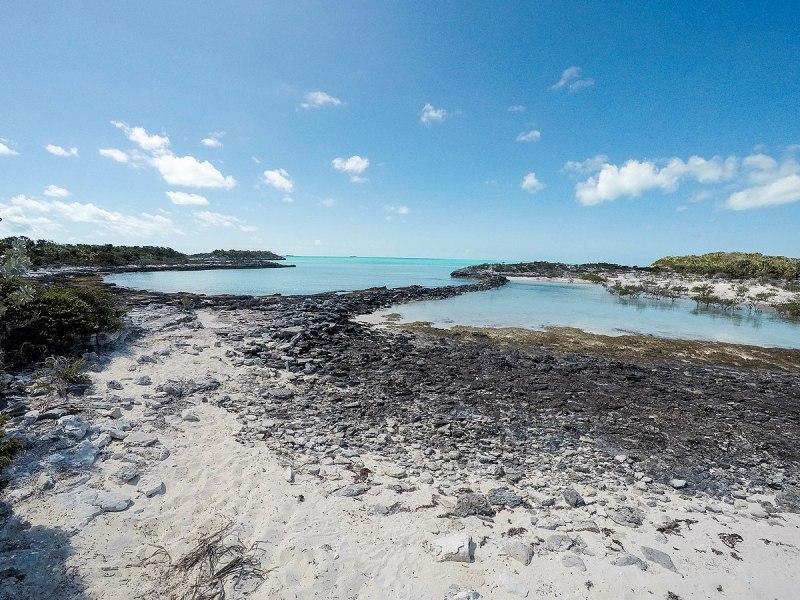 Exuma cays Land & Sea
